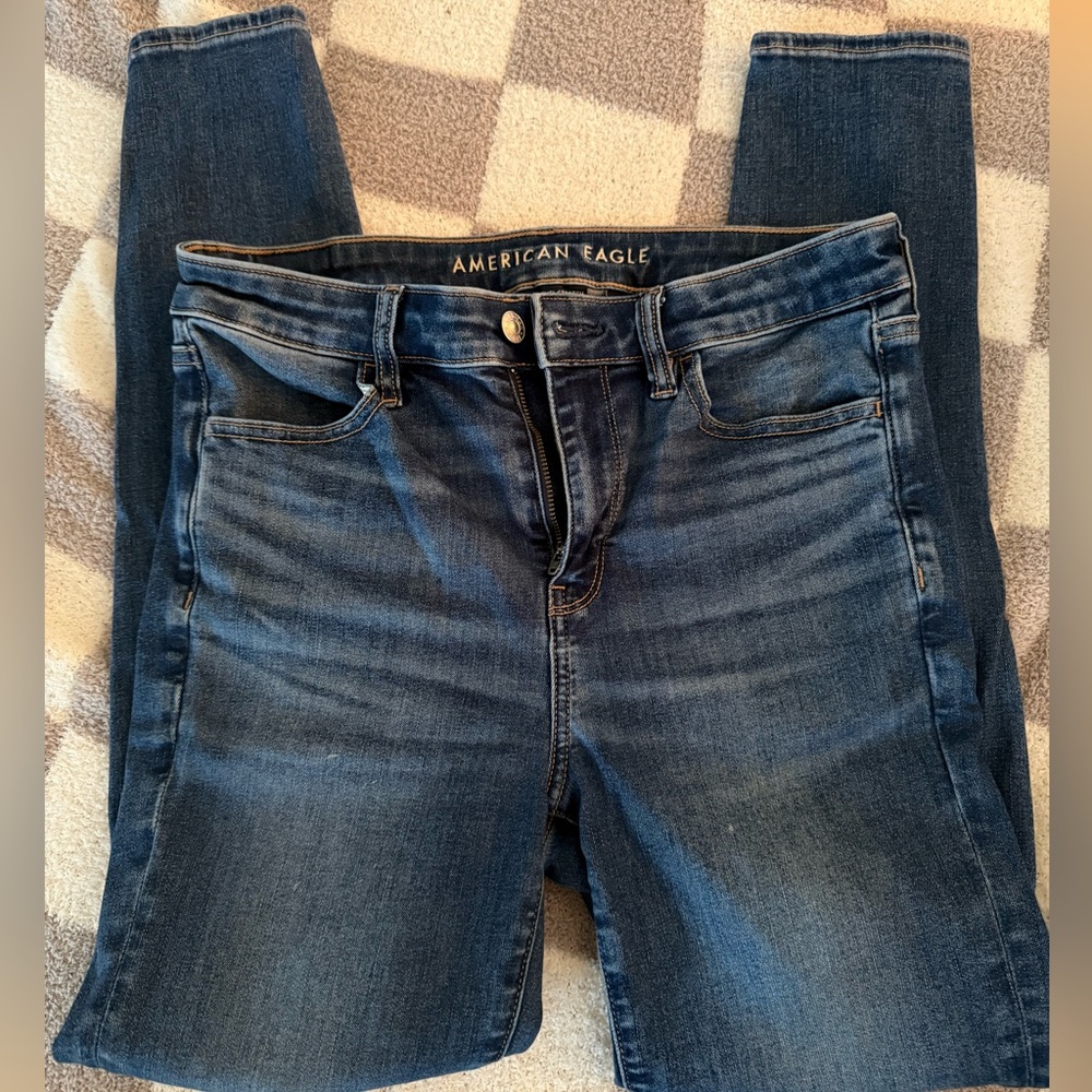 EUC American Eagle Jeans